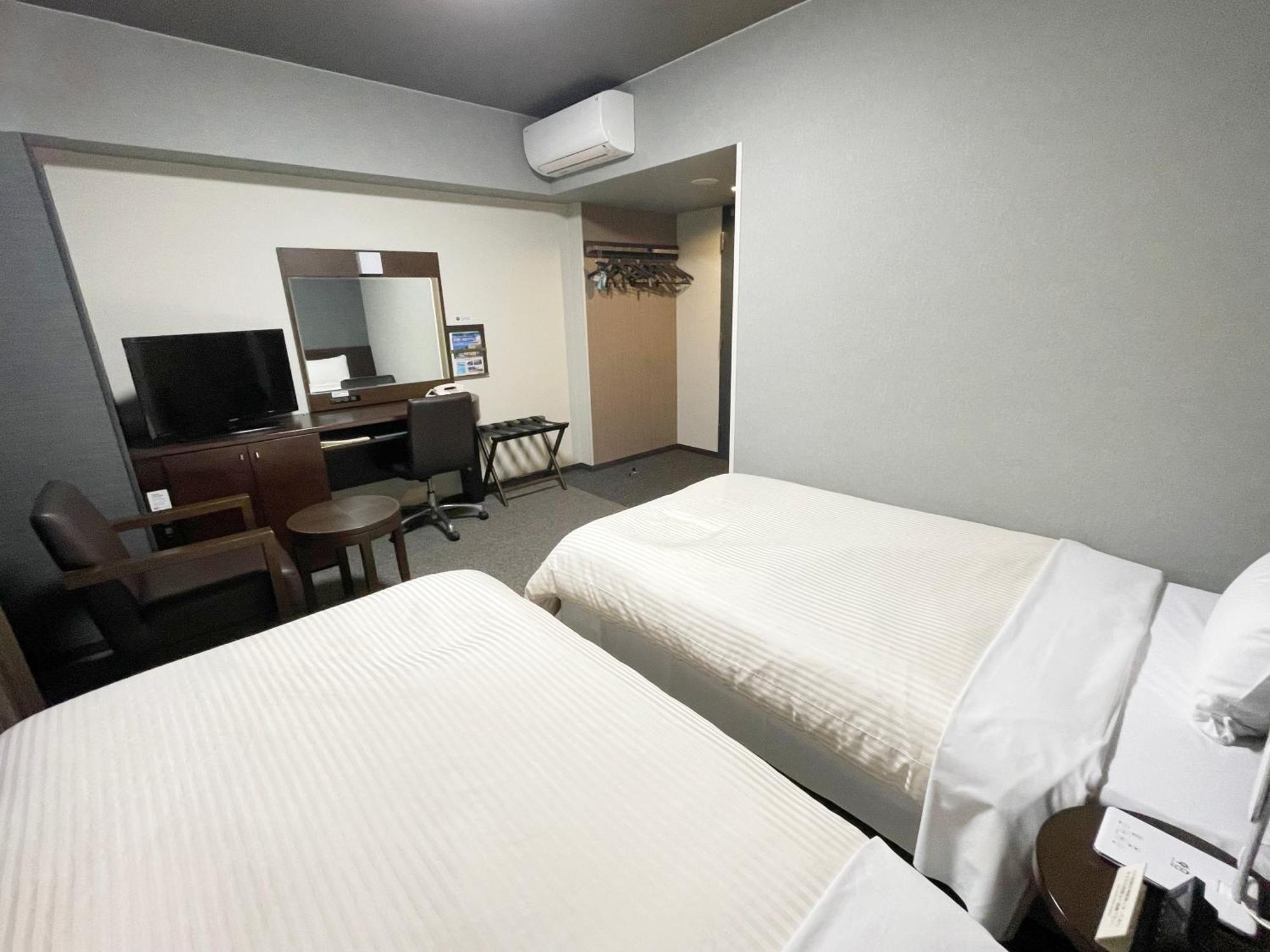 Hotel Route-Inn Dai-Ni Ashikaga Dış mekan fotoğraf