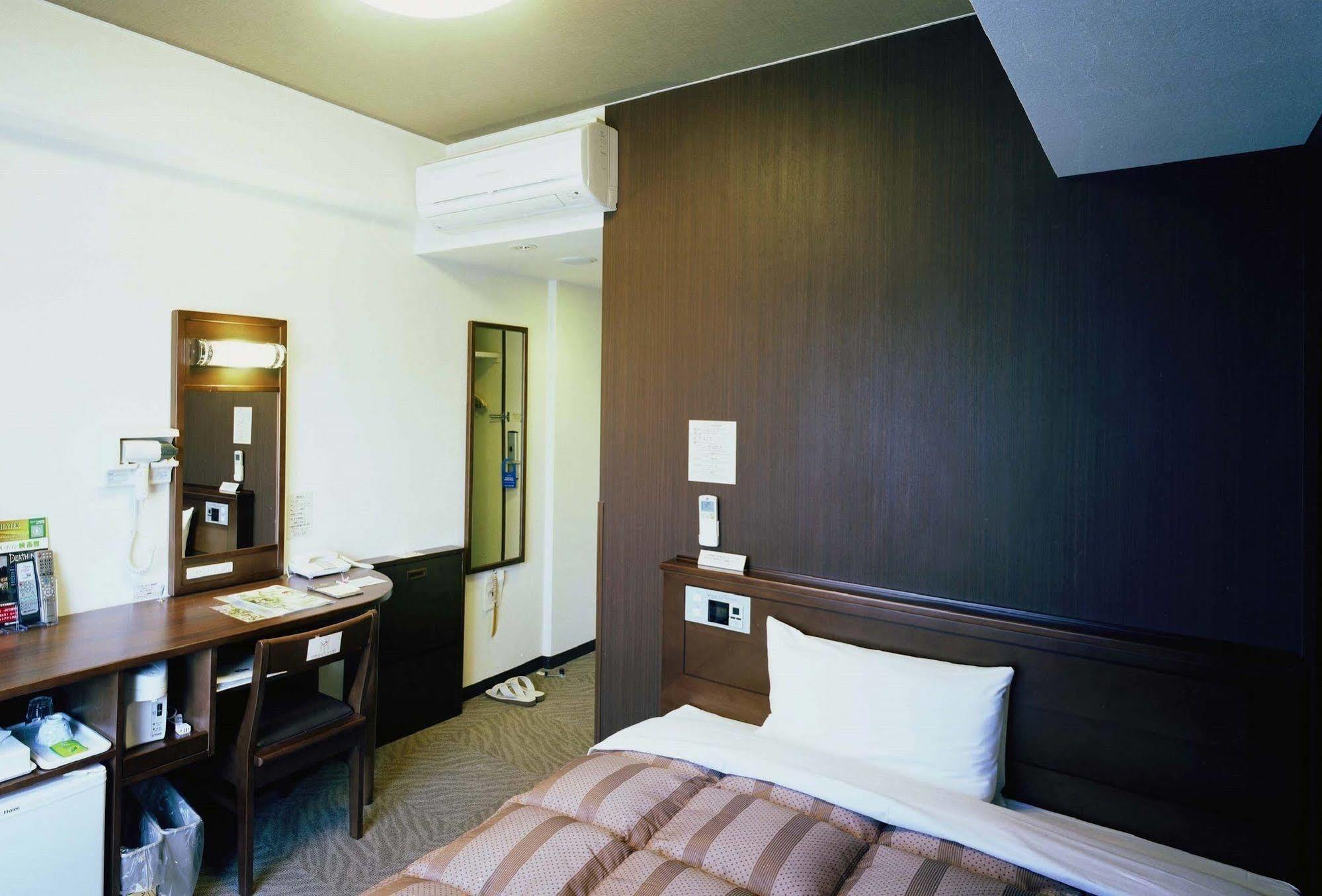 Hotel Route-Inn Dai-Ni Ashikaga Dış mekan fotoğraf